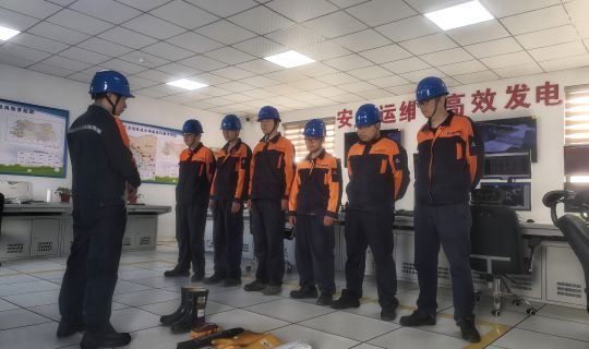 人间四月天 检修激战酣——能源运维安徽固镇风电场电压互感器检修保发电纪实